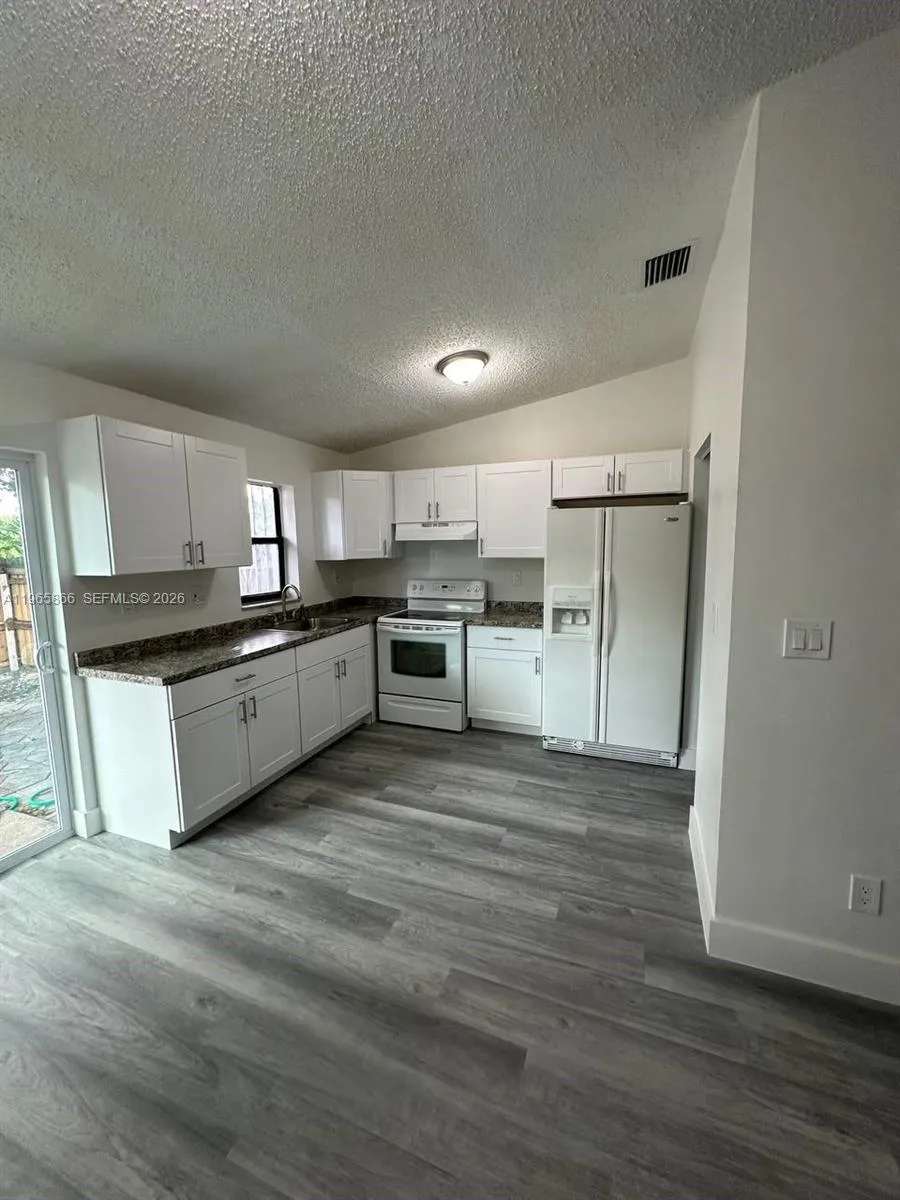 13986 Sw 280th Ter, Homestead, Florida 33033, Homestead, Florida 33033, 3 Bedrooms Bedrooms, ,2 BathroomsBathrooms,Residential,For Sale,13986 Sw 280th Ter, Homestead, Florida 33033,A11965866