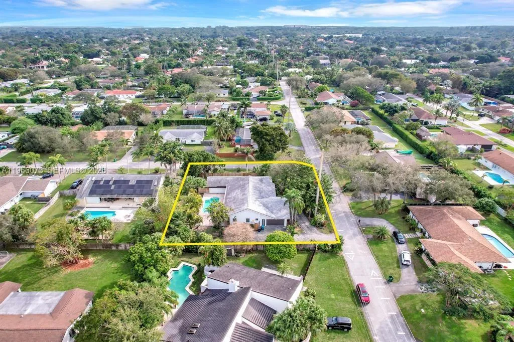8501 Sw 178th St 1, Palmetto Bay, Florida 33157, Palmetto Bay, Florida 33157, 4 Bedrooms Bedrooms, ,3 BathroomsBathrooms,Residential Lease,For Rent,8501 Sw 178th St 1, Palmetto Bay, Florida 33157,A11966073