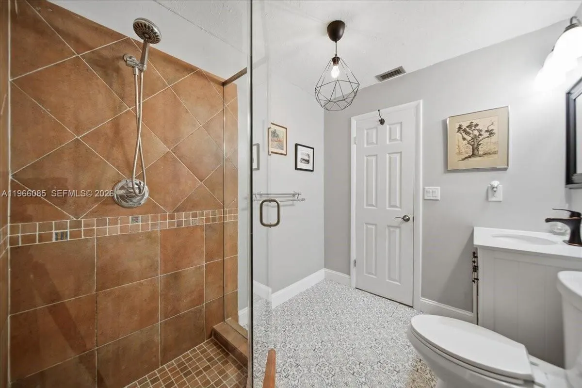 960 Bayberry Point Dr, Plantation, Florida 33324, Plantation, Florida 33324, 4 Bedrooms Bedrooms, ,3 BathroomsBathrooms,Residential,For Sale,960 Bayberry Point Dr, Plantation, Florida 33324,A11966085