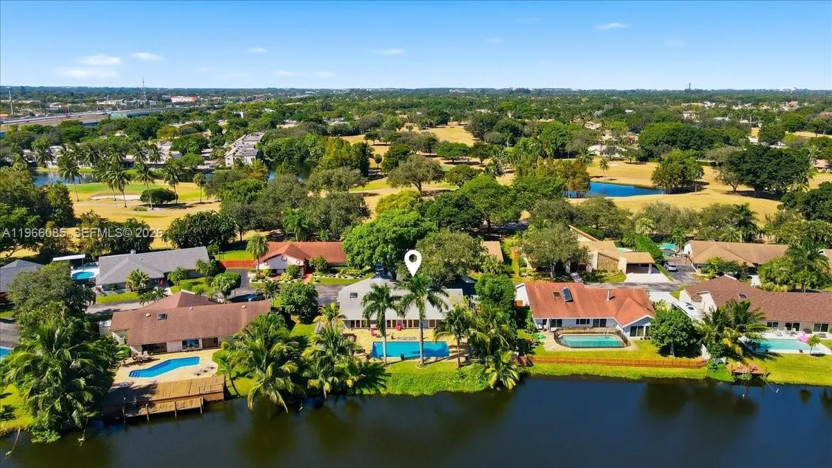 960 Bayberry Point Dr, Plantation, Florida 33324, Plantation, Florida 33324, 4 Bedrooms Bedrooms, ,3 BathroomsBathrooms,Residential,For Sale,960 Bayberry Point Dr, Plantation, Florida 33324,A11966085