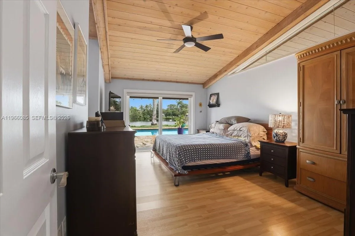 960 Bayberry Point Dr, Plantation, Florida 33324, Plantation, Florida 33324, 4 Bedrooms Bedrooms, ,3 BathroomsBathrooms,Residential,For Sale,960 Bayberry Point Dr, Plantation, Florida 33324,A11966085