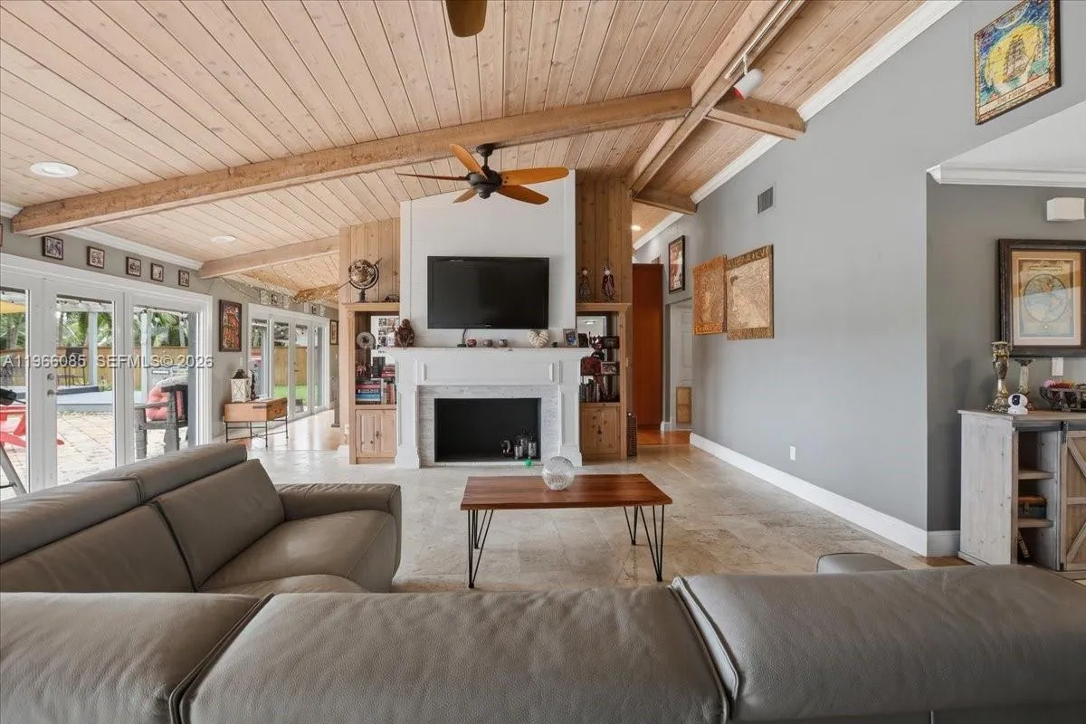 960 Bayberry Point Dr, Plantation, Florida 33324, Plantation, Florida 33324, 4 Bedrooms Bedrooms, ,3 BathroomsBathrooms,Residential,For Sale,960 Bayberry Point Dr, Plantation, Florida 33324,A11966085