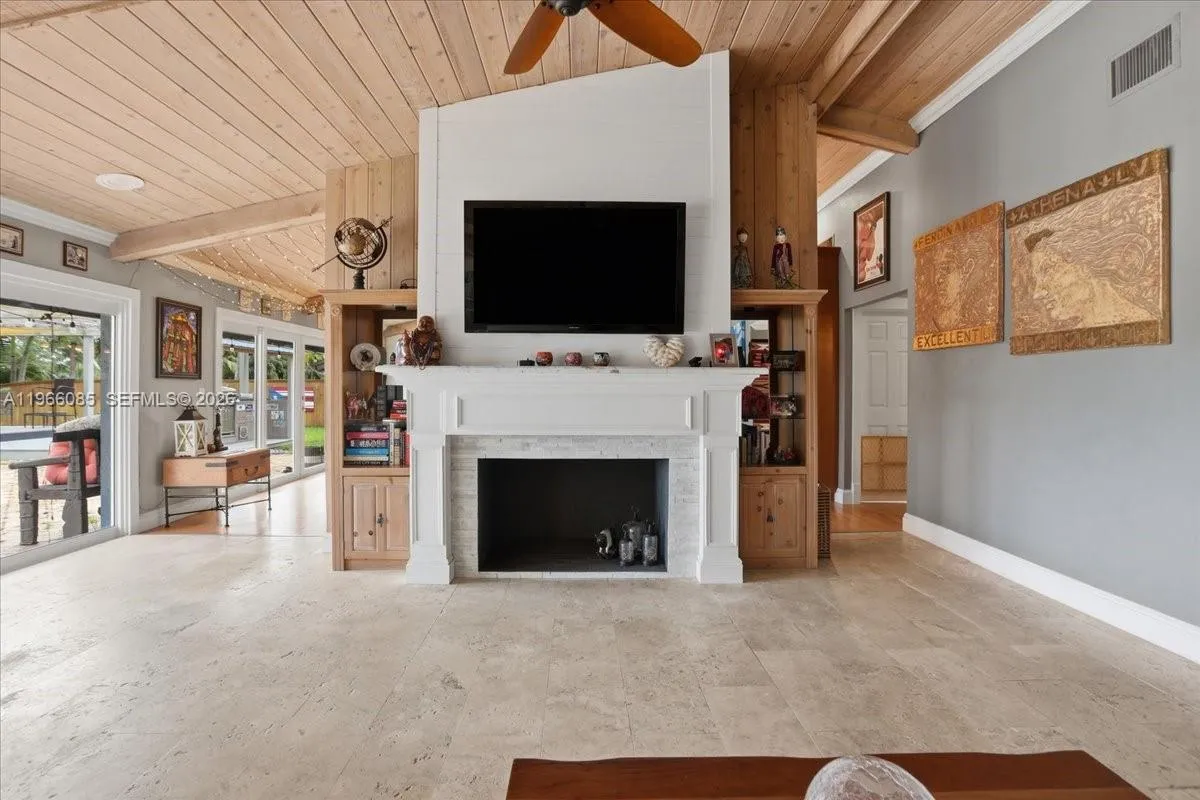 960 Bayberry Point Dr, Plantation, Florida 33324, Plantation, Florida 33324, 4 Bedrooms Bedrooms, ,3 BathroomsBathrooms,Residential,For Sale,960 Bayberry Point Dr, Plantation, Florida 33324,A11966085