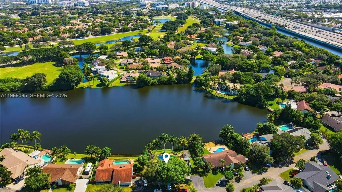 960 Bayberry Point Dr, Plantation, Florida 33324, Plantation, Florida 33324, 4 Bedrooms Bedrooms, ,3 BathroomsBathrooms,Residential,For Sale,960 Bayberry Point Dr, Plantation, Florida 33324,A11966085