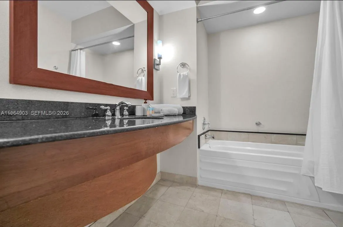 18001 Collins Ave 917, Sunny Isles Beach, Florida, Sunny Isles Beach, Florida 33160, ,1 BathroomBathrooms,Residential,For Sale,18001 Collins Ave 917, Sunny Isles Beach, Florida ,A11964903