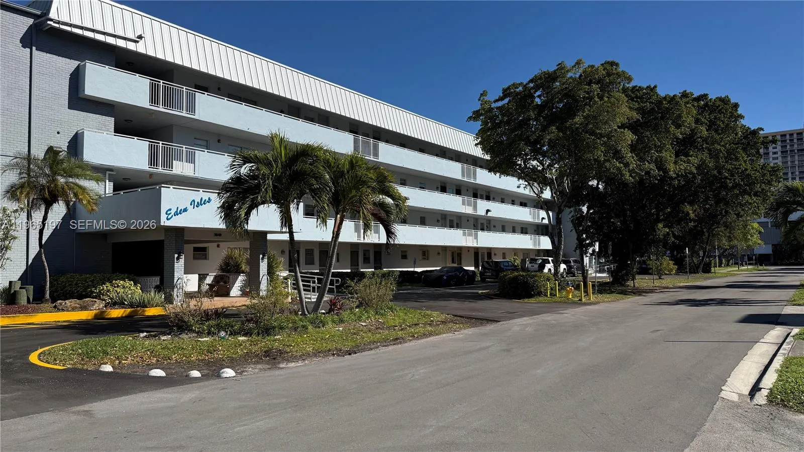 3849 Ne 169th St 201, North Miami Beach, Florida 3, North Miami Beach, Florida 33160, 2 Bedrooms Bedrooms, ,2 BathroomsBathrooms,Residential,For Sale,3849 Ne 169th St 201, North Miami Beach, Florida 3,A11965197