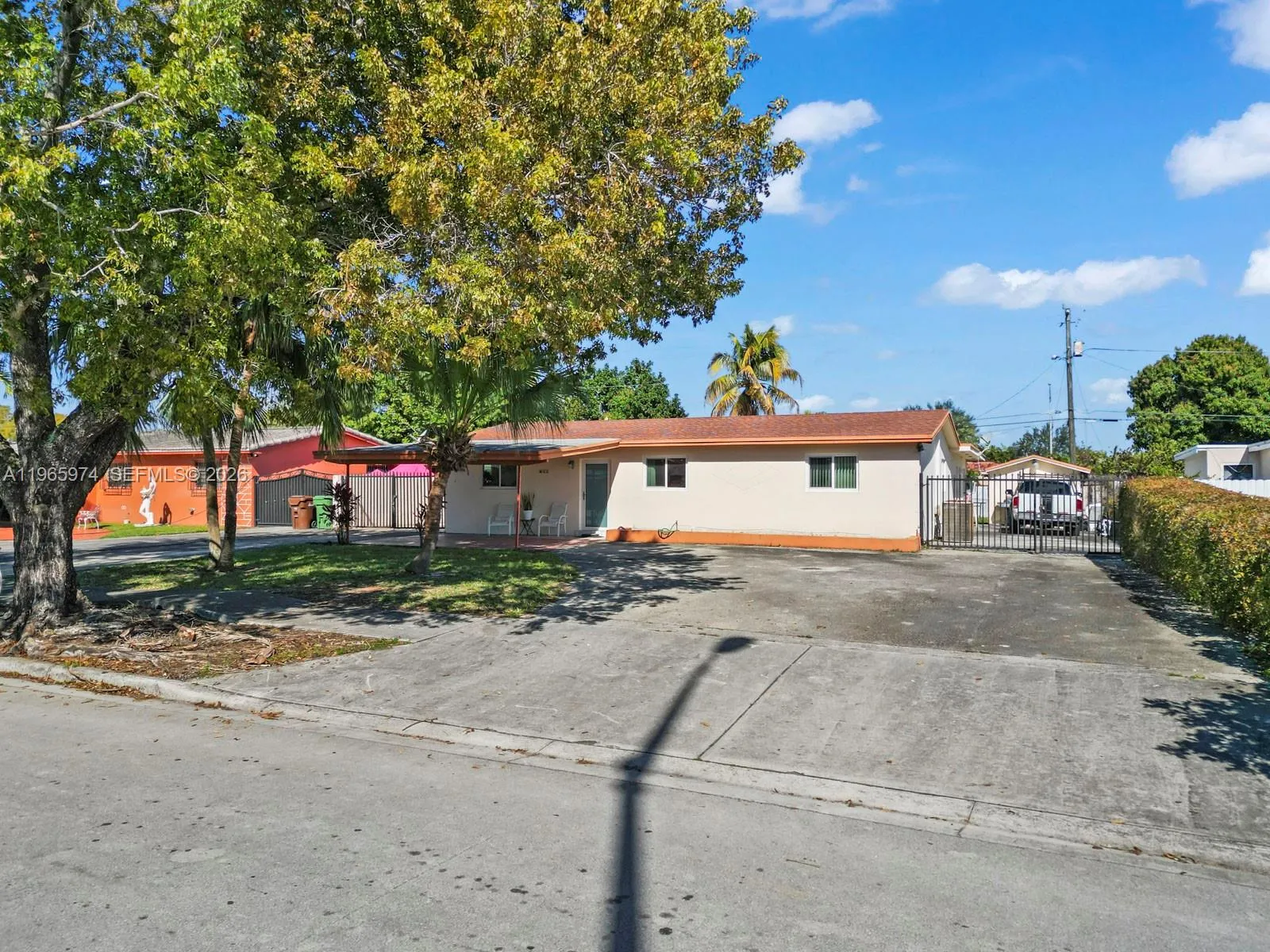 655 W 70th Pl, Hialeah, Florida 33014, Hialeah, Florida 33014, 4 Bedrooms Bedrooms, ,2 BathroomsBathrooms,Residential,For Sale,655 W 70th Pl, Hialeah, Florida 33014,A11965974