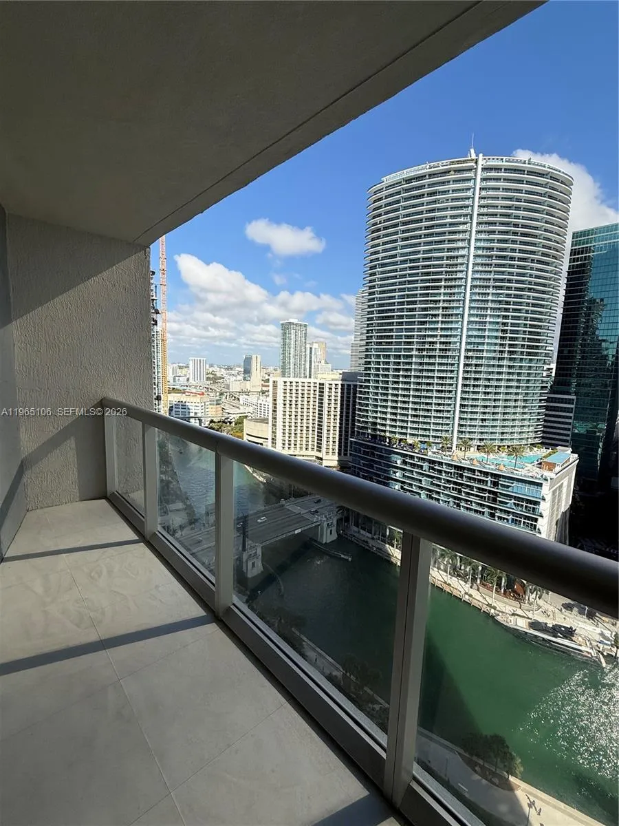 475 Brickell Av 2710, Miami, Florida 33131, Miami, Florida 33131, ,1 BathroomBathrooms,Residential Lease,For Rent,475 Brickell Av 2710, Miami, Florida 33131,A11965106