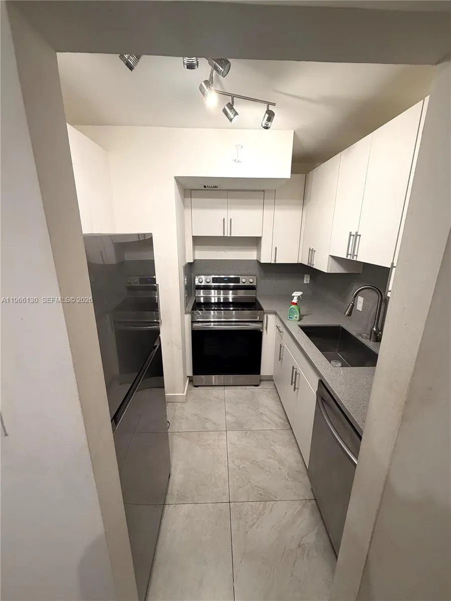 13710 Sw 90th Ave C, Miami, Florida 33176, Miami, Florida 33176, 1 Bedroom Bedrooms, ,1 BathroomBathrooms,Residential Lease,For Rent,13710 Sw 90th Ave C, Miami, Florida 33176,A11966130