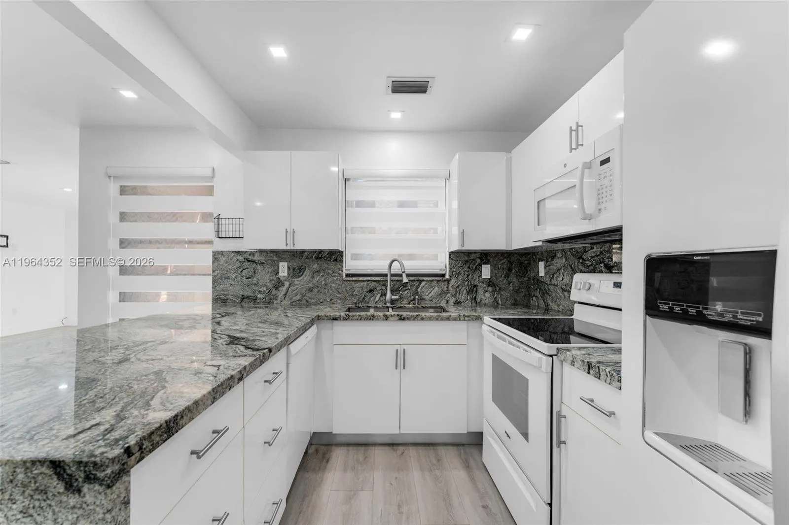6346 Sw 136th Ct 110-h, Miami, Florida 33183, Miami, Florida 33183, 2 Bedrooms Bedrooms, ,2 BathroomsBathrooms,Residential,For Sale,6346 Sw 136th Ct 110-h, Miami, Florida 33183,A11964352