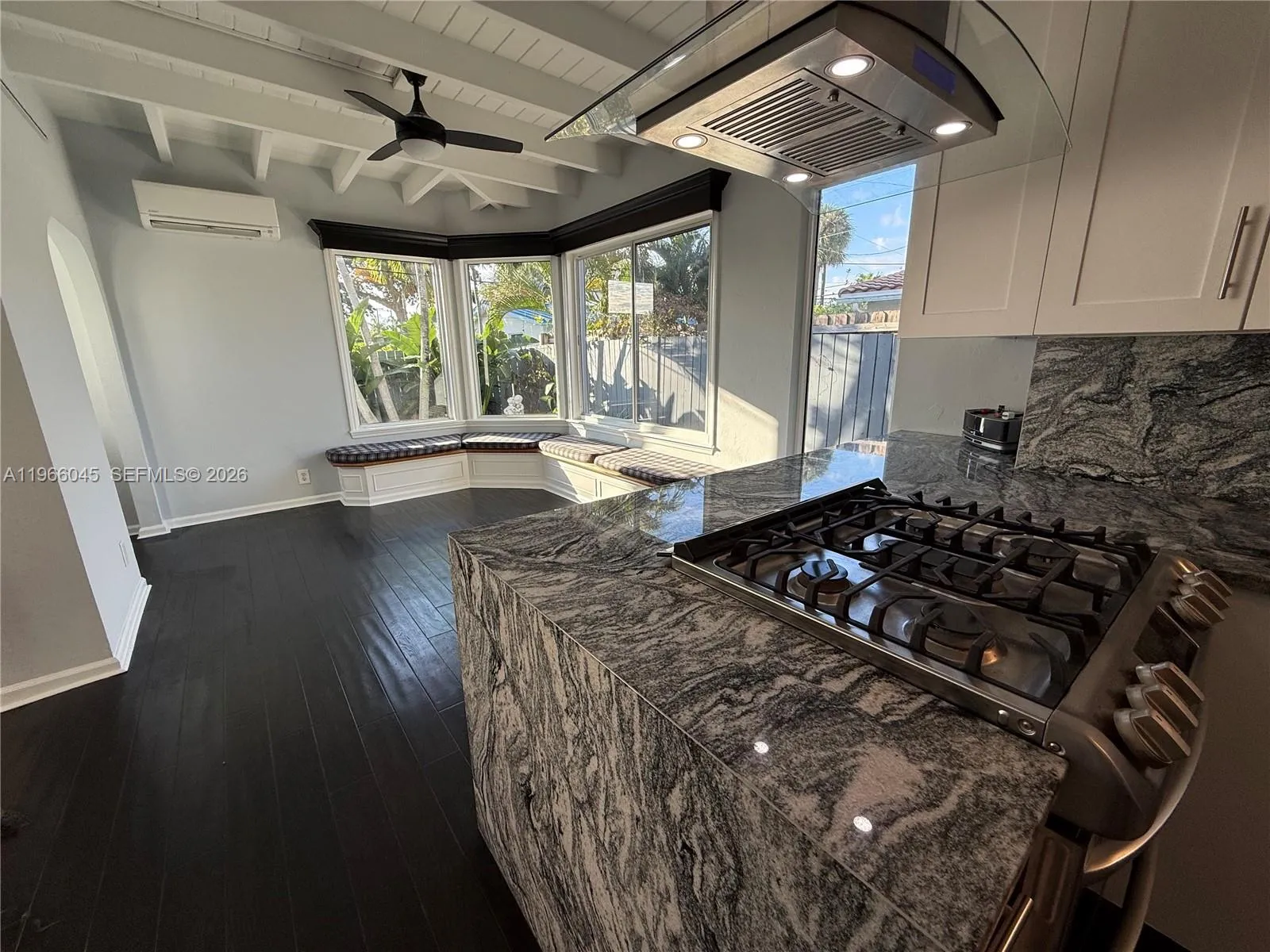 561 Se 3rd Ter, Pompano Beach, Florida 33060, Pompano Beach, Florida 33060, 3 Bedrooms Bedrooms, 8 Rooms Rooms,2 BathroomsBathrooms,Residential,For Sale,561 Se 3rd Ter, Pompano Beach, Florida 33060,A11966045
