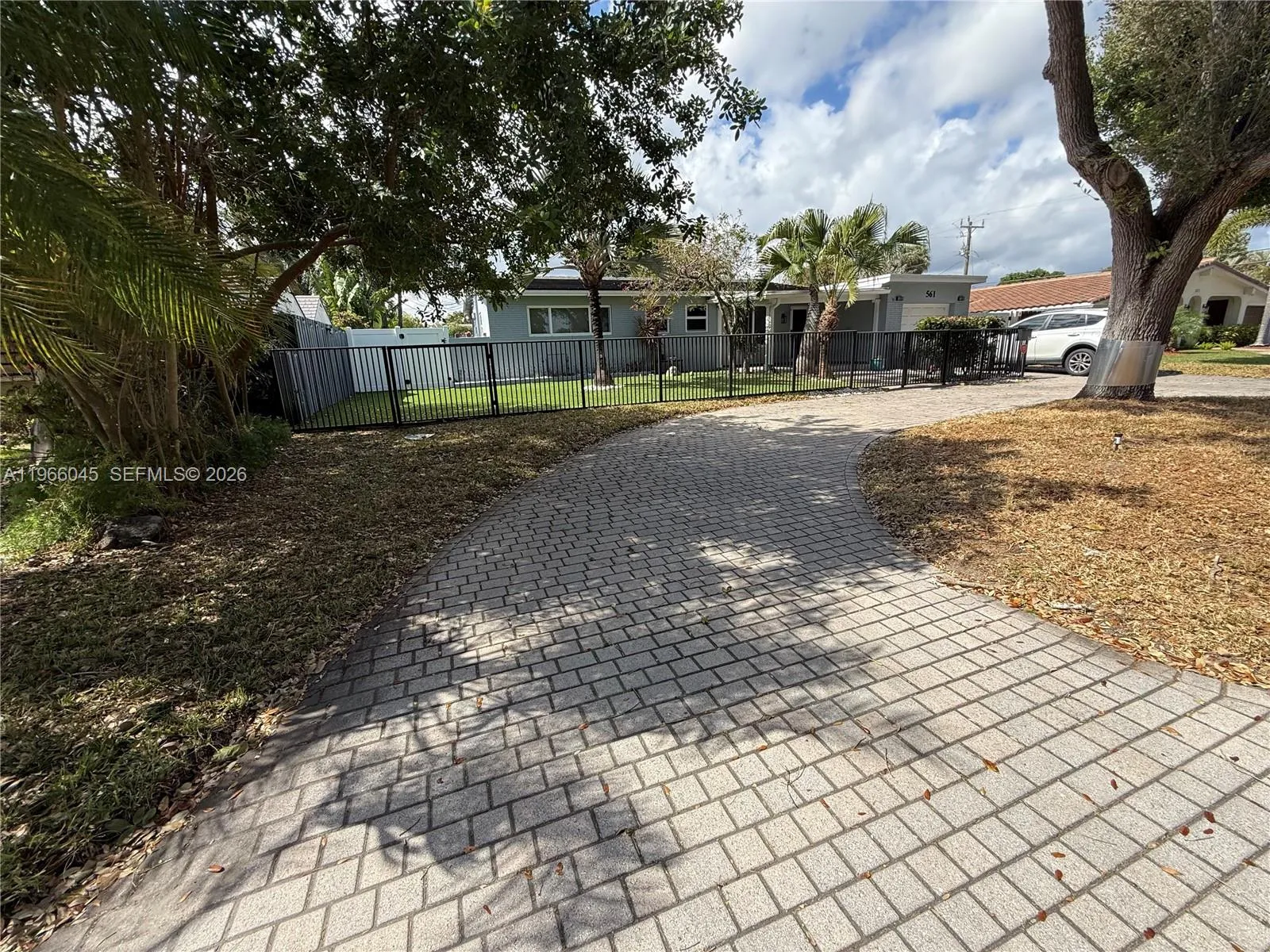 561 Se 3rd Ter, Pompano Beach, Florida 33060, Pompano Beach, Florida 33060, 3 Bedrooms Bedrooms, 8 Rooms Rooms,2 BathroomsBathrooms,Residential,For Sale,561 Se 3rd Ter, Pompano Beach, Florida 33060,A11966045
