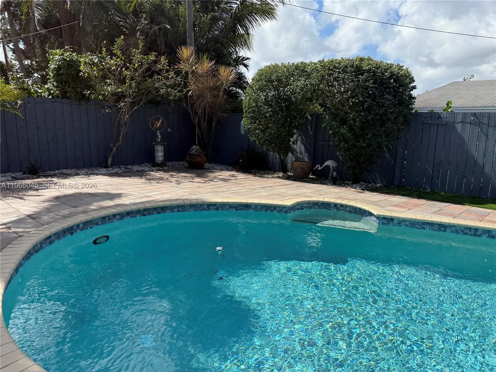 561 Se 3rd Ter, Pompano Beach, Florida 33060, Pompano Beach, Florida 33060, 3 Bedrooms Bedrooms, 8 Rooms Rooms,2 BathroomsBathrooms,Residential,For Sale,561 Se 3rd Ter, Pompano Beach, Florida 33060,A11966045