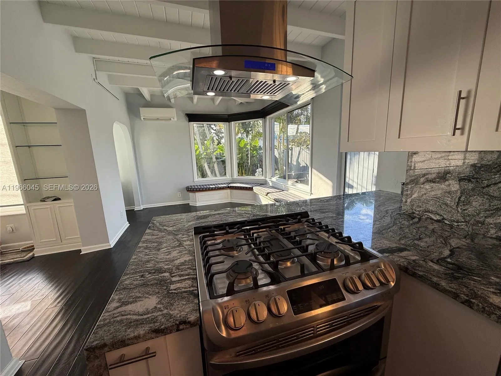561 Se 3rd Ter, Pompano Beach, Florida 33060, Pompano Beach, Florida 33060, 3 Bedrooms Bedrooms, 8 Rooms Rooms,2 BathroomsBathrooms,Residential,For Sale,561 Se 3rd Ter, Pompano Beach, Florida 33060,A11966045