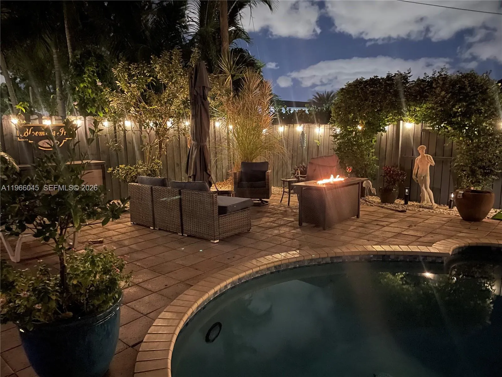 561 Se 3rd Ter, Pompano Beach, Florida 33060, Pompano Beach, Florida 33060, 3 Bedrooms Bedrooms, 8 Rooms Rooms,2 BathroomsBathrooms,Residential,For Sale,561 Se 3rd Ter, Pompano Beach, Florida 33060,A11966045