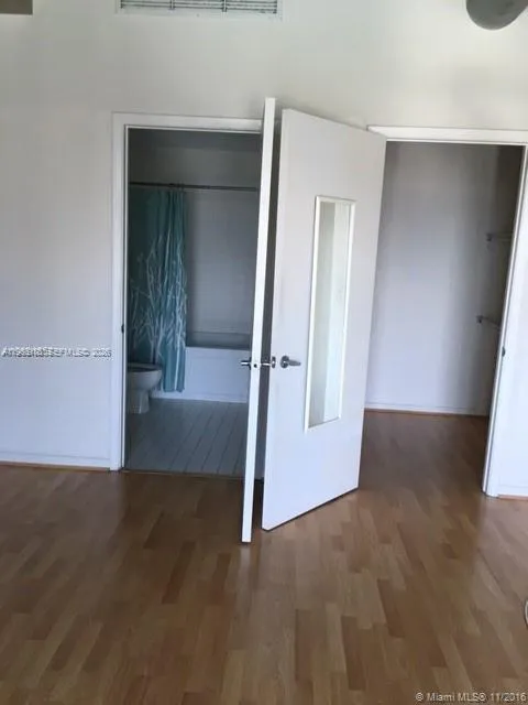 10 Sw South River Dr 704, Miami, Florida 33130, Miami, Florida 33130, 2 Bedrooms Bedrooms, ,2 BathroomsBathrooms,Residential,For Sale,10 Sw South River Dr 704, Miami, Florida 33130,A11966138