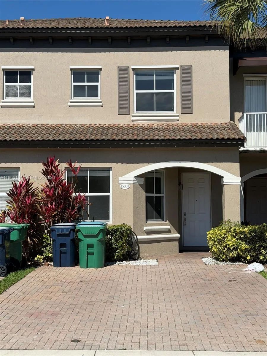 15301 Sw 88th Ter 15301, Miami, Florida 33196, Miami, Florida 33196, 2 Bedrooms Bedrooms, ,2 BathroomsBathrooms,Residential Lease,For Rent,15301 Sw 88th Ter 15301, Miami, Florida 33196,A11966131
