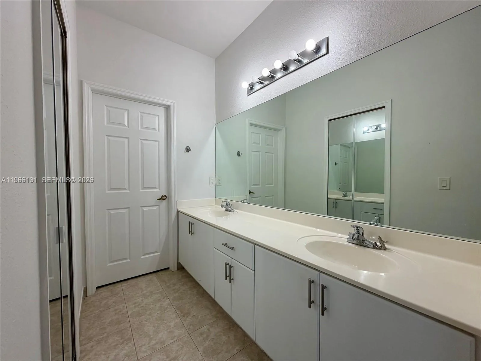 15301 Sw 88th Ter 15301, Miami, Florida 33196, Miami, Florida 33196, 2 Bedrooms Bedrooms, ,2 BathroomsBathrooms,Residential Lease,For Rent,15301 Sw 88th Ter 15301, Miami, Florida 33196,A11966131
