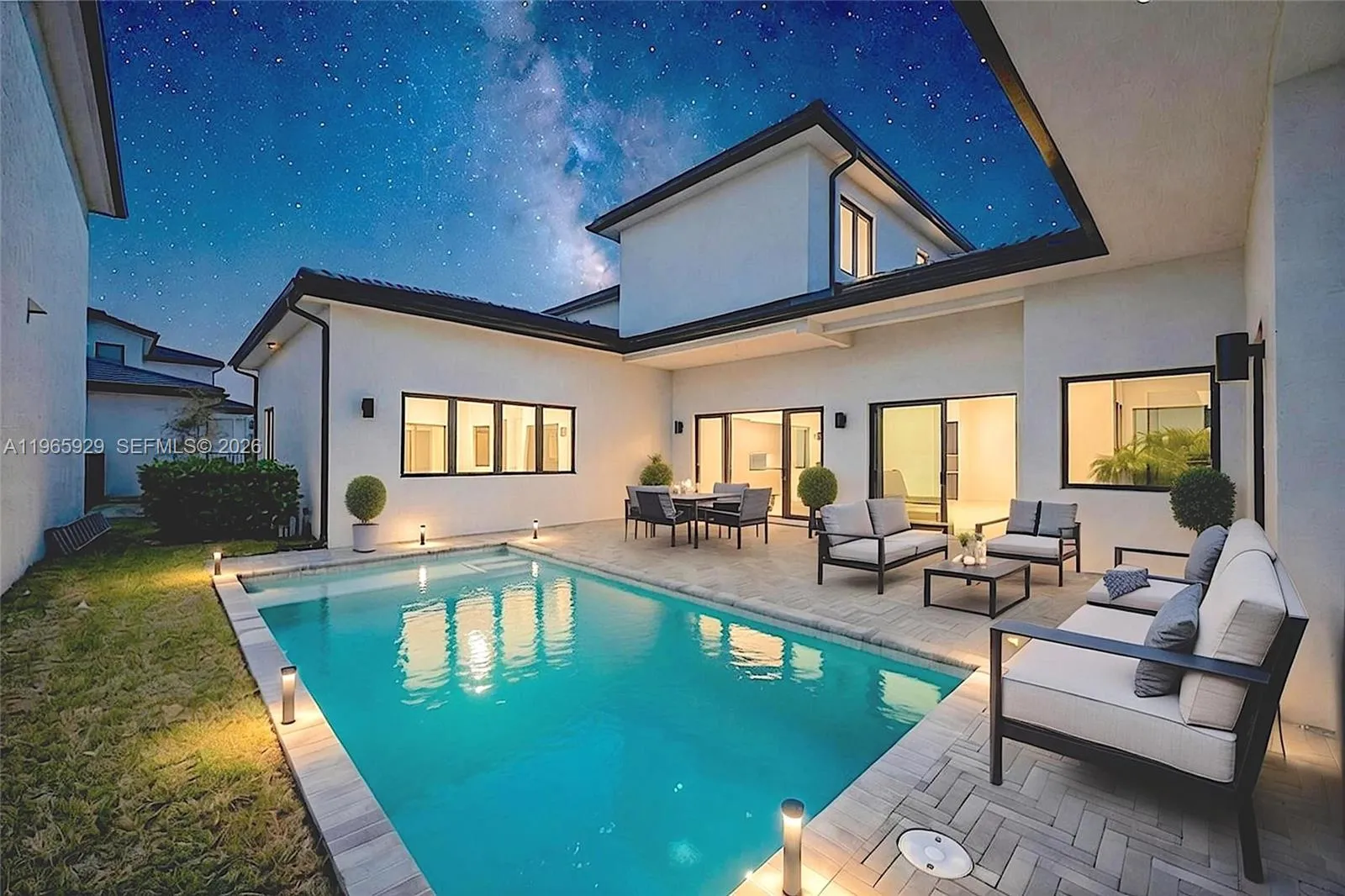 5718 W Ashwood Cir W, Hollywood, Florida 33312, Hollywood, Florida 33312, 5 Bedrooms Bedrooms, ,5 BathroomsBathrooms,Residential,For Sale,5718 W Ashwood Cir W, Hollywood, Florida 33312,A11965929