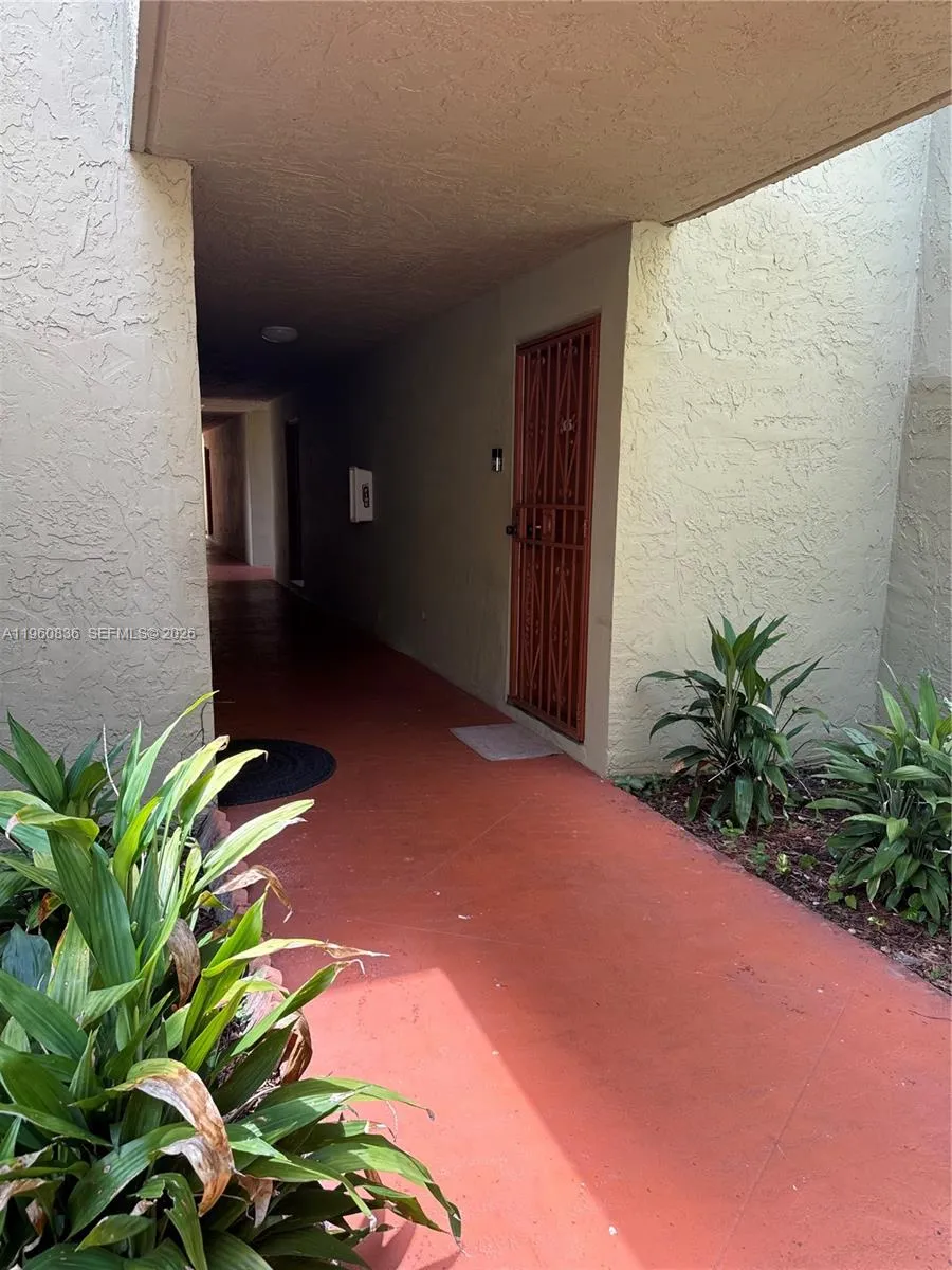 9350 W Flagler St 105a, Miami, Florida 33174, Miami, Florida 33174, 1 Bedroom Bedrooms, ,1 BathroomBathrooms,Residential,For Sale,9350 W Flagler St 105a, Miami, Florida 33174,A11960836