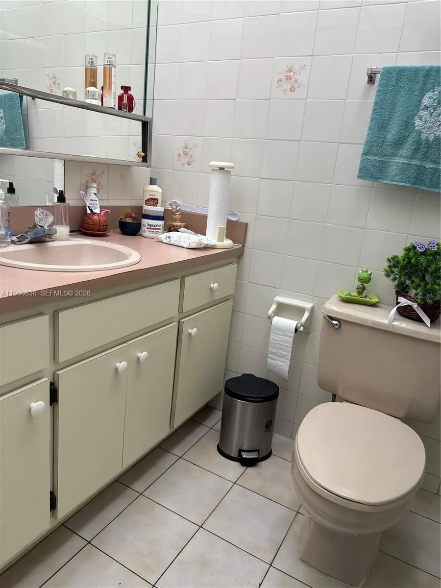 9350 W Flagler St 105a, Miami, Florida 33174, Miami, Florida 33174, 1 Bedroom Bedrooms, ,1 BathroomBathrooms,Residential,For Sale,9350 W Flagler St 105a, Miami, Florida 33174,A11960836
