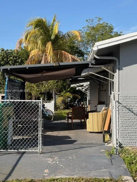 1913 Sw Gardenia Rd, Fort Lauderdale, Florida 3331, Fort Lauderdale, Florida 33317, ,Residential Income,For Sale,1913 Sw Gardenia Rd, Fort Lauderdale, Florida 3331,A11959029