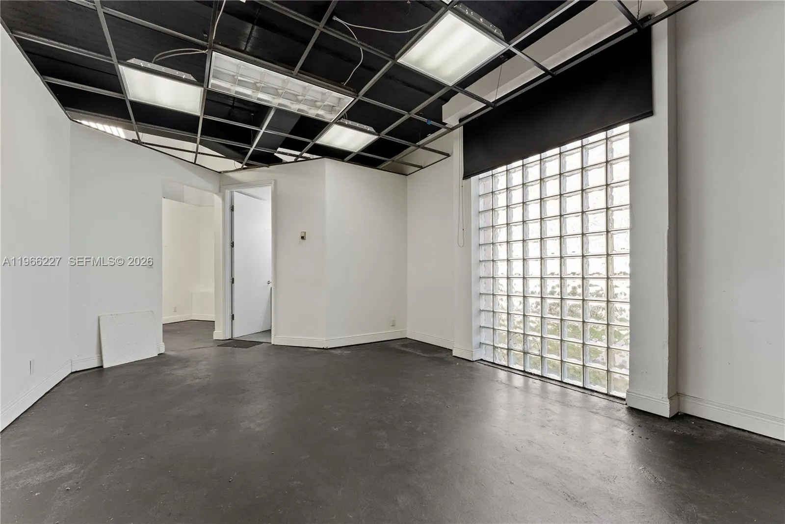 20199 Ne 16th Pl 20199, Miami, Florida 33179, Miami, Florida 33179, ,Commercial Lease,For Rent,20199 Ne 16th Pl 20199, Miami, Florida 33179,A11966227