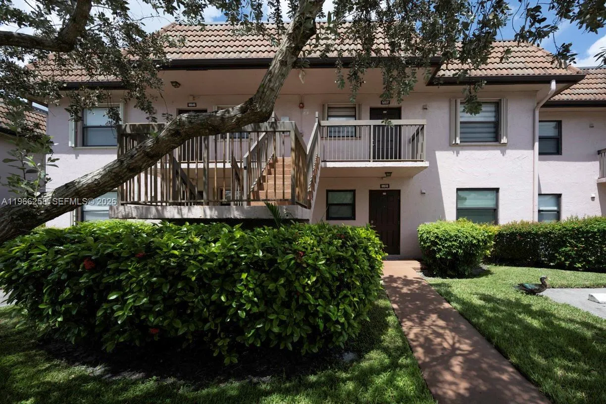 10537 Nw 11th St 202, Pembroke Pines, Florida 3302, Pembroke Pines, Florida 33026, 2 Bedrooms Bedrooms, ,2 BathroomsBathrooms,Residential Lease,For Rent,10537 Nw 11th St 202, Pembroke Pines, Florida 3302,A11966258