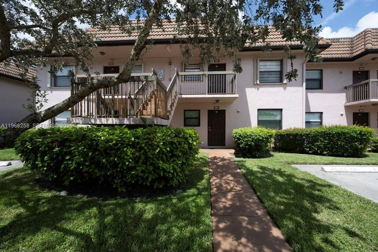 10537 Nw 11th St 202, Pembroke Pines, Florida 3302, Pembroke Pines, Florida 33026, 2 Bedrooms Bedrooms, ,2 BathroomsBathrooms,Residential Lease,For Rent,10537 Nw 11th St 202, Pembroke Pines, Florida 3302,A11966258