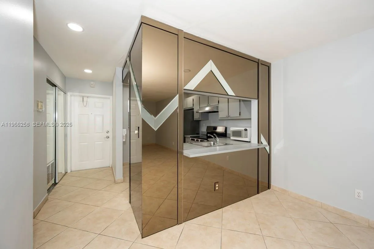 10537 Nw 11th St 202, Pembroke Pines, Florida 3302, Pembroke Pines, Florida 33026, 2 Bedrooms Bedrooms, ,2 BathroomsBathrooms,Residential Lease,For Rent,10537 Nw 11th St 202, Pembroke Pines, Florida 3302,A11966258