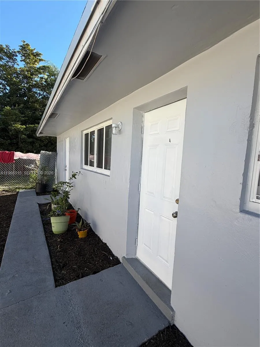 1028 Nw 3rd Ave, Fort Lauderdale, Florida 33311, Fort Lauderdale, Florida 33311, ,Residential Income,For Sale,1028 Nw 3rd Ave, Fort Lauderdale, Florida 33311,A11966315