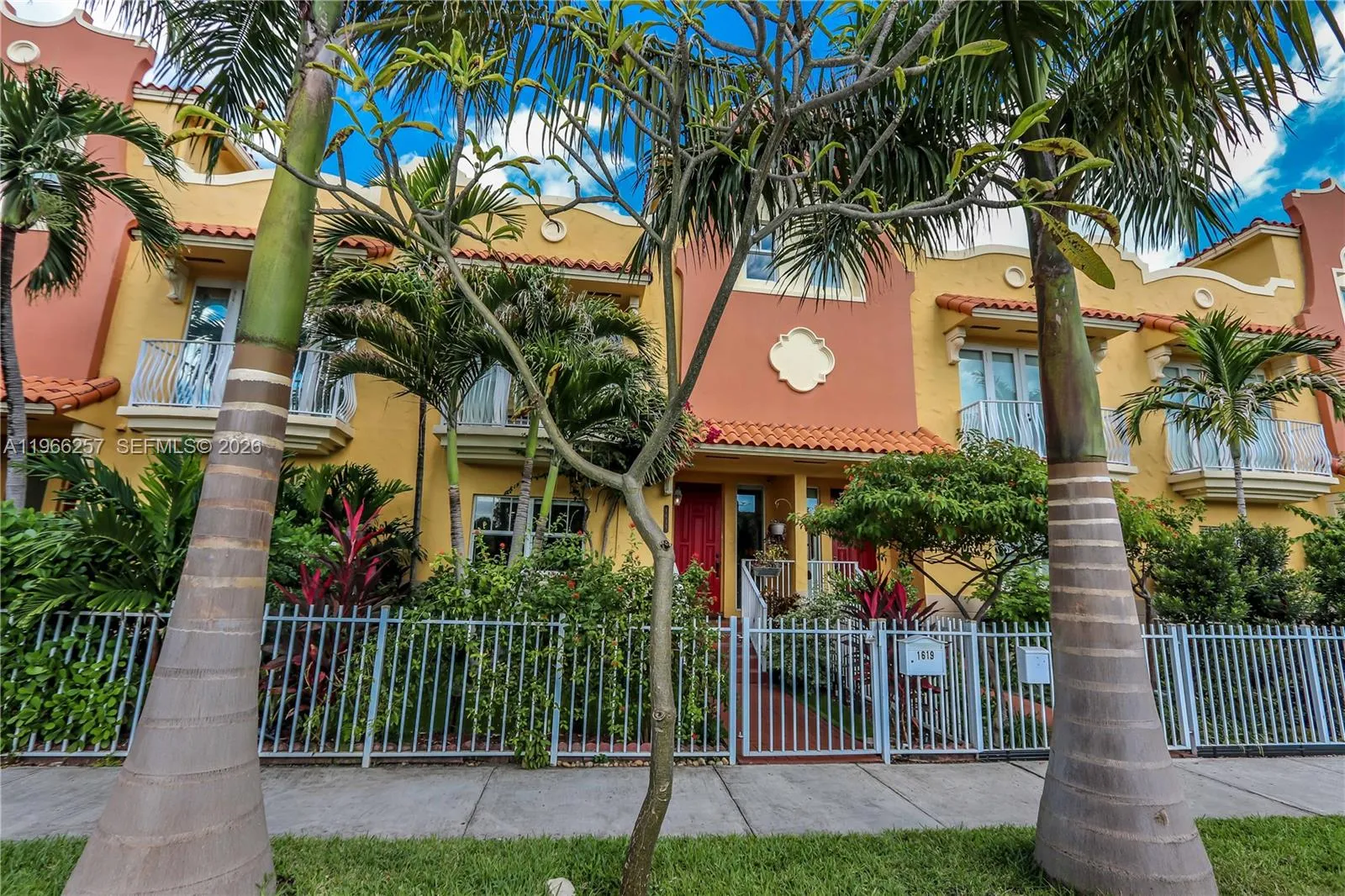 1619 Harrison St, Hollywood, Florida 33020, Hollywood, Florida 33020, 3 Bedrooms Bedrooms, ,2 BathroomsBathrooms,Residential,For Sale,1619 Harrison St, Hollywood, Florida 33020,A11966257