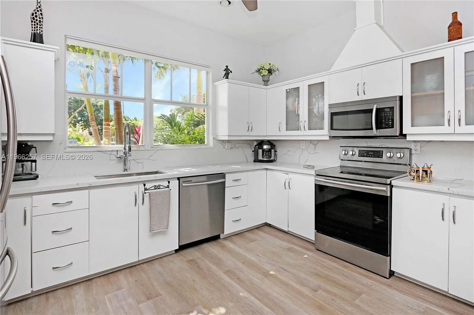 1619 Harrison St, Hollywood, Florida 33020, Hollywood, Florida 33020, 3 Bedrooms Bedrooms, ,2 BathroomsBathrooms,Residential,For Sale,1619 Harrison St, Hollywood, Florida 33020,A11966257