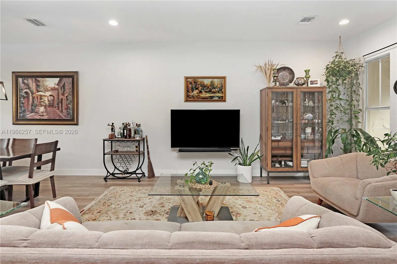 1619 Harrison St, Hollywood, Florida 33020, Hollywood, Florida 33020, 3 Bedrooms Bedrooms, ,2 BathroomsBathrooms,Residential,For Sale,1619 Harrison St, Hollywood, Florida 33020,A11966257