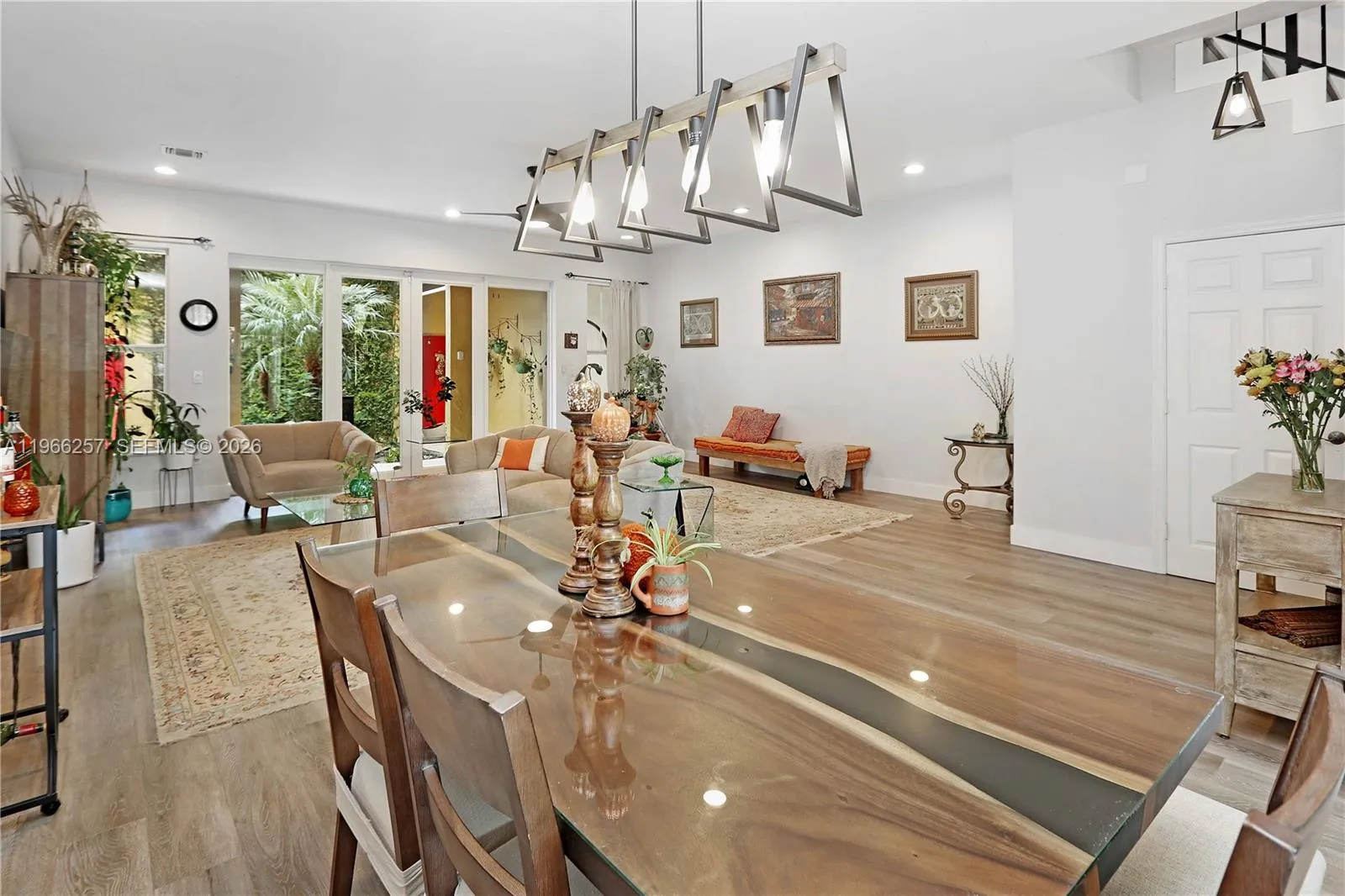 1619 Harrison St, Hollywood, Florida 33020, Hollywood, Florida 33020, 3 Bedrooms Bedrooms, ,2 BathroomsBathrooms,Residential,For Sale,1619 Harrison St, Hollywood, Florida 33020,A11966257