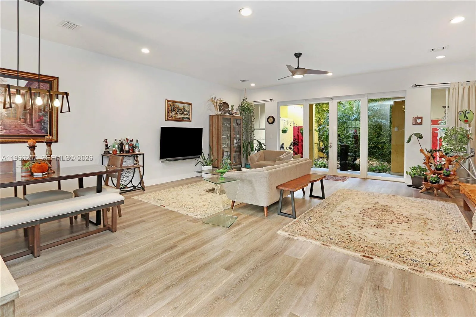1619 Harrison St, Hollywood, Florida 33020, Hollywood, Florida 33020, 3 Bedrooms Bedrooms, ,2 BathroomsBathrooms,Residential,For Sale,1619 Harrison St, Hollywood, Florida 33020,A11966257