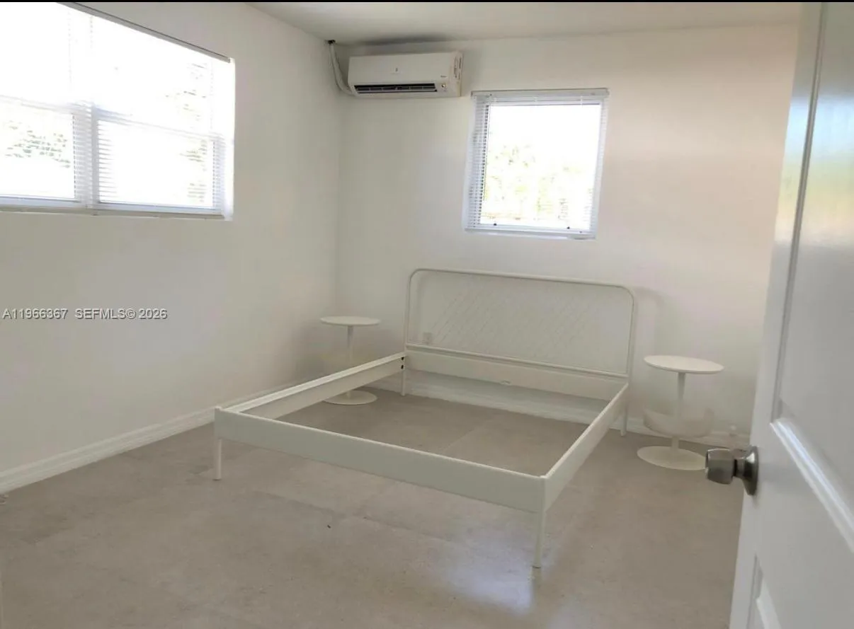 5963 Sw 66th Ter 3, South Miami, Florida 33143, South Miami, Florida 33143, 1 Bedroom Bedrooms, ,1 BathroomBathrooms,Residential Lease,For Rent,5963 Sw 66th Ter 3, South Miami, Florida 33143,A11966367