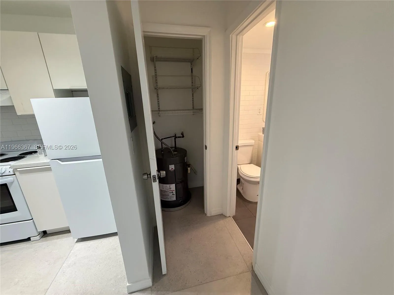5963 Sw 66th Ter 3, South Miami, Florida 33143, South Miami, Florida 33143, 1 Bedroom Bedrooms, ,1 BathroomBathrooms,Residential Lease,For Rent,5963 Sw 66th Ter 3, South Miami, Florida 33143,A11966367