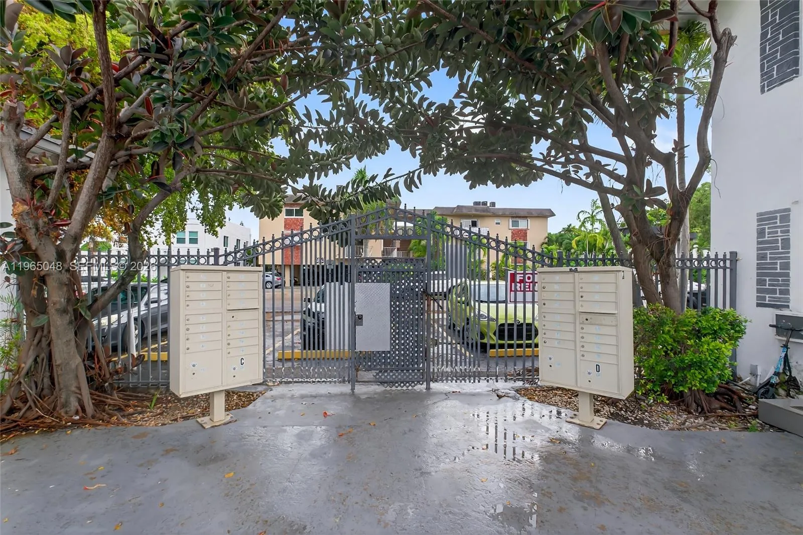 1843 Dewey St, Hollywood, Florida 33020, Hollywood, Florida 33020, ,Commercial Sale,For Sale,1843 Dewey St, Hollywood, Florida 33020,A11965048