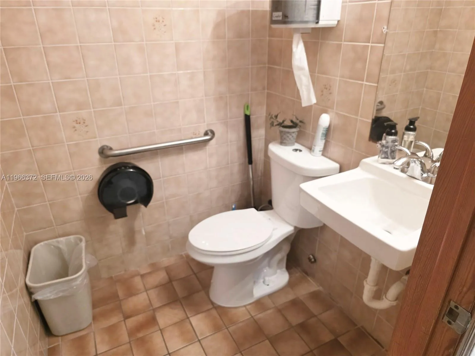 8080 W Flagler St, Miami, Florida 33144, Miami, Florida 33144, ,Business Opportunity,For Sale,8080 W Flagler St, Miami, Florida 33144,A11966372