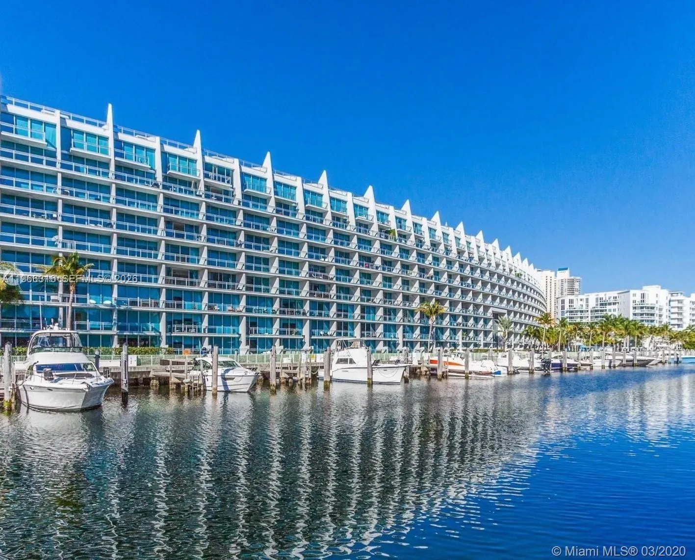 Aventura, Florida 33180, 1 Bedroom Bedrooms, ,2 BathroomsBathrooms,Residential,For Sale,A11966316