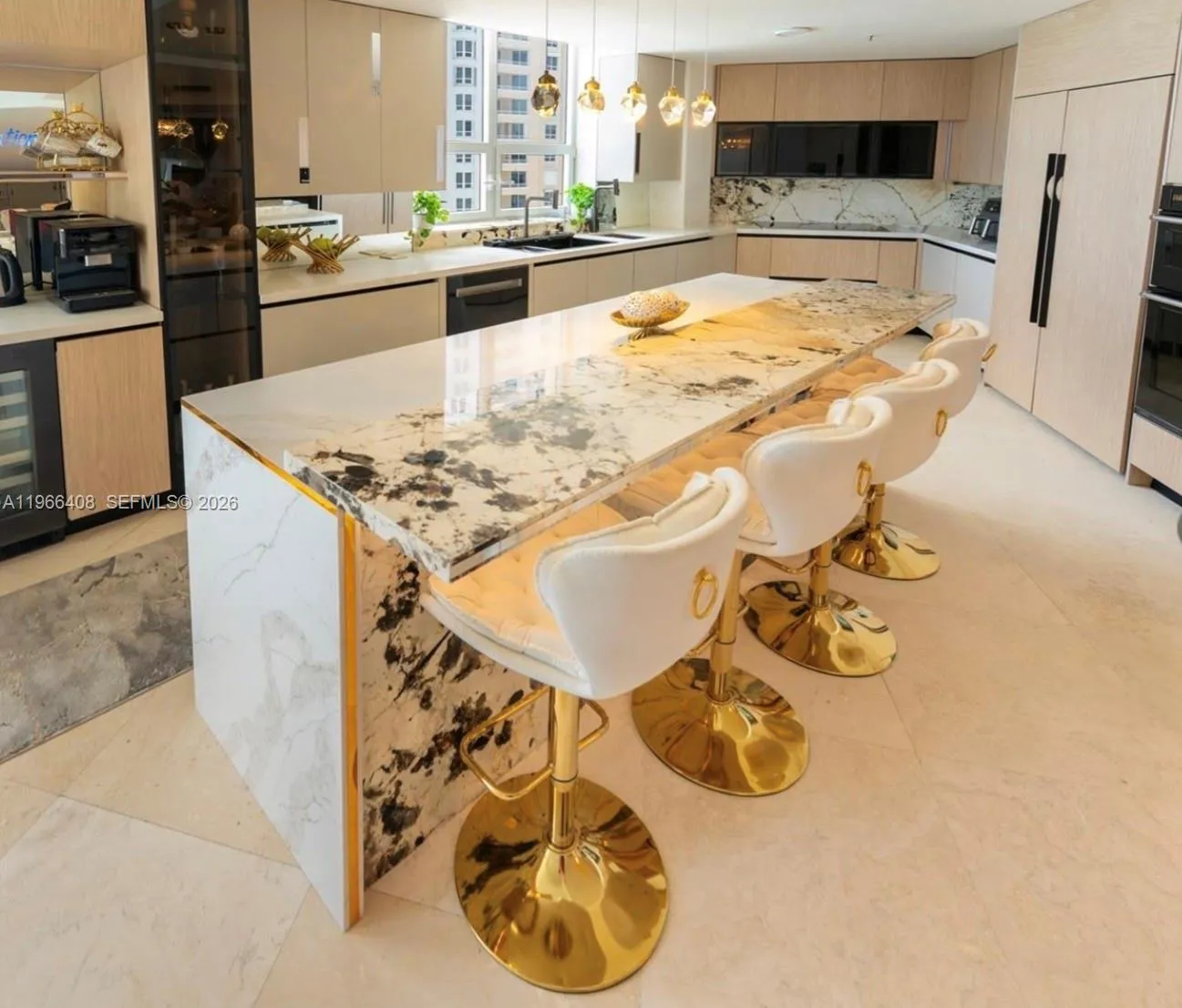 848 Brickell Key Dr 1601, Miami, Florida 33131, Miami, Florida 33131, 3 Bedrooms Bedrooms, ,2 BathroomsBathrooms,Residential Lease,For Rent,848 Brickell Key Dr 1601, Miami, Florida 33131,A11966408