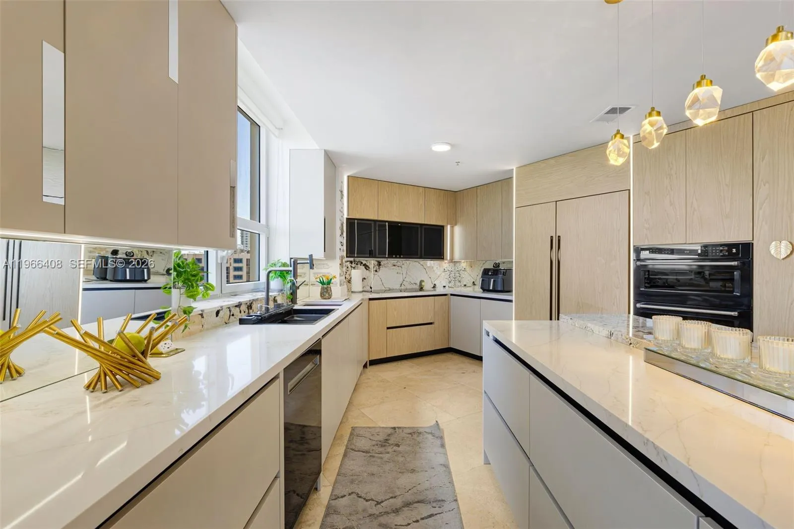 848 Brickell Key Dr 1601, Miami, Florida 33131, Miami, Florida 33131, 3 Bedrooms Bedrooms, ,2 BathroomsBathrooms,Residential Lease,For Rent,848 Brickell Key Dr 1601, Miami, Florida 33131,A11966408