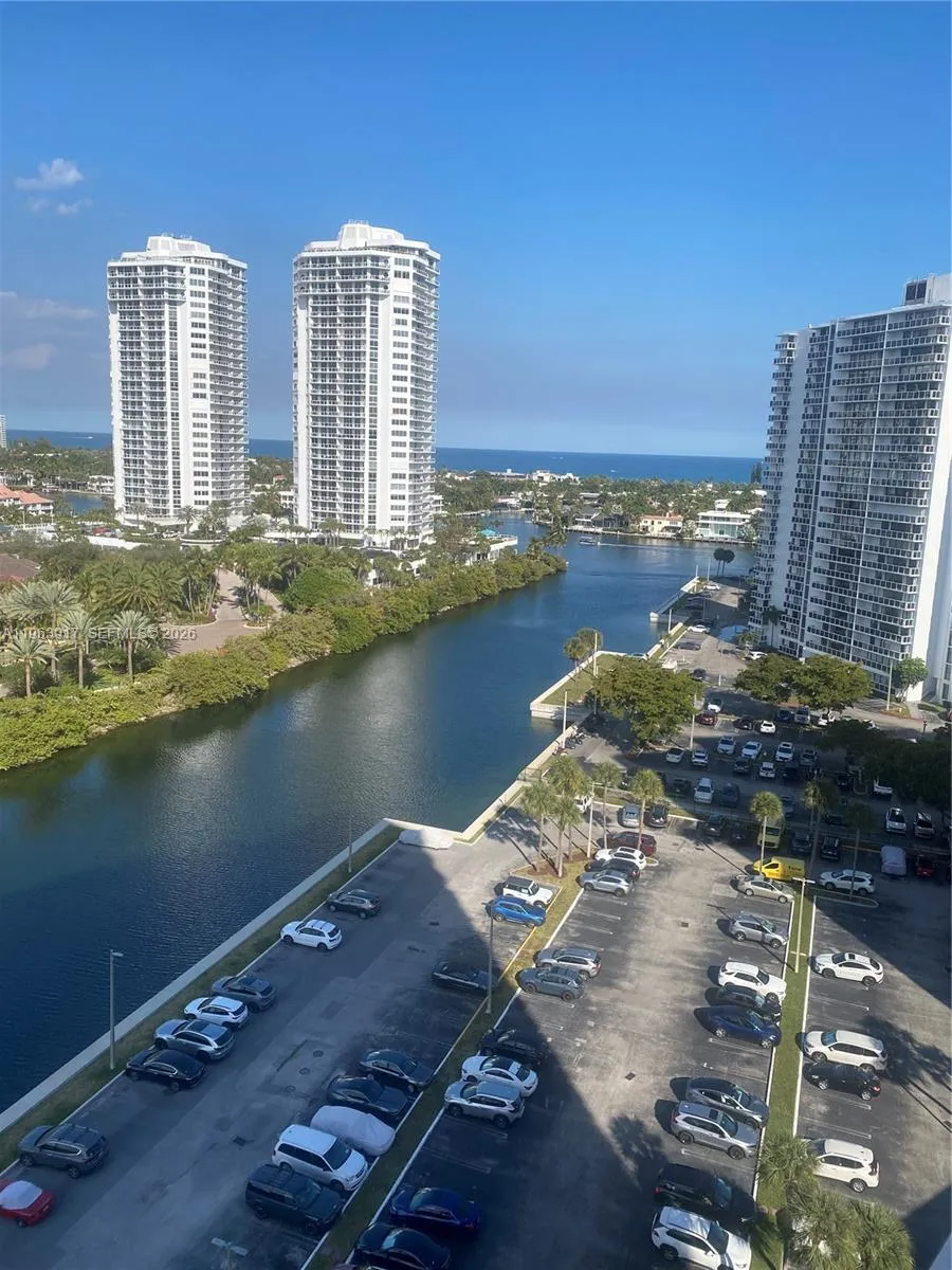 3701 N Country Club Dr 1502, Aventura, Florida 331, Aventura, Florida 33180, 2 Bedrooms Bedrooms, ,2 BathroomsBathrooms,Residential,For Sale,3701 N Country Club Dr 1502, Aventura, Florida 331,A11963917
