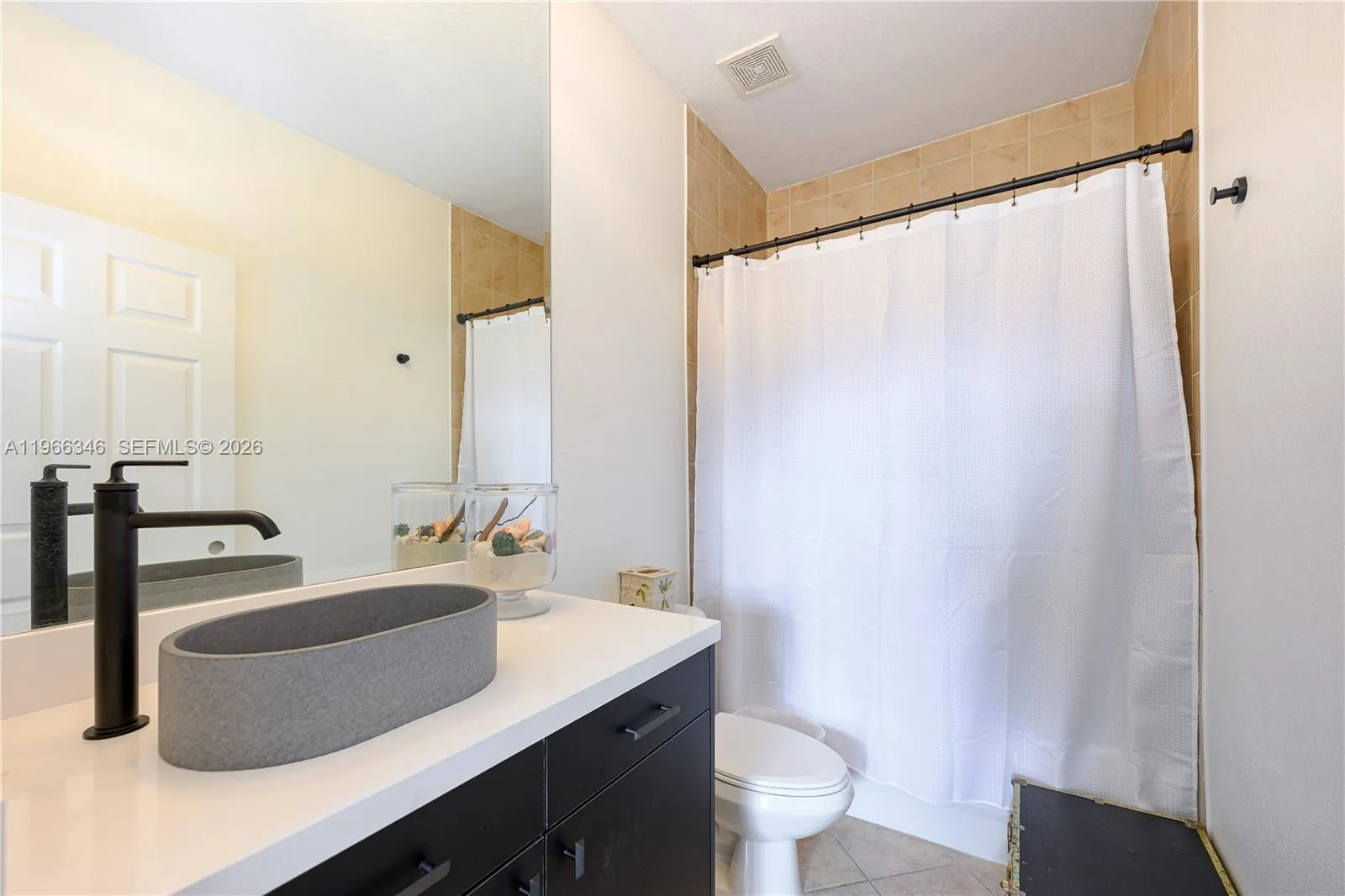 2nd bedroom bathroom