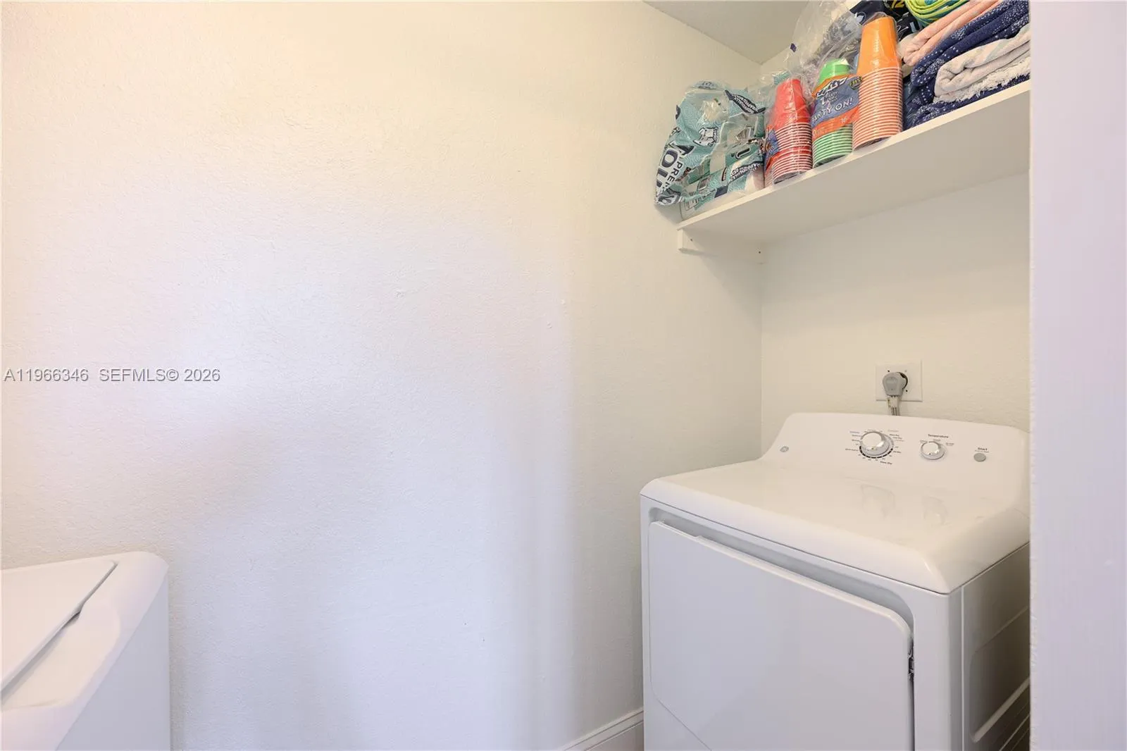 17815 Nw 74th Ct 17815, Hialeah, Florida 33015, Hialeah, Florida 33015, 2 Bedrooms Bedrooms, ,2 BathroomsBathrooms,Residential Lease,For Rent,17815 Nw 74th Ct 17815, Hialeah, Florida 33015,A11966346