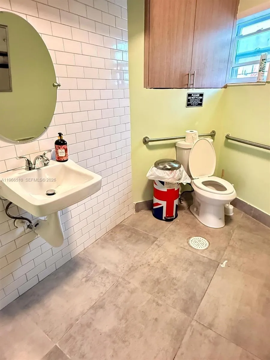 Miami Beach, Florida 33141, ,Business Opportunity,For Sale,A11966510