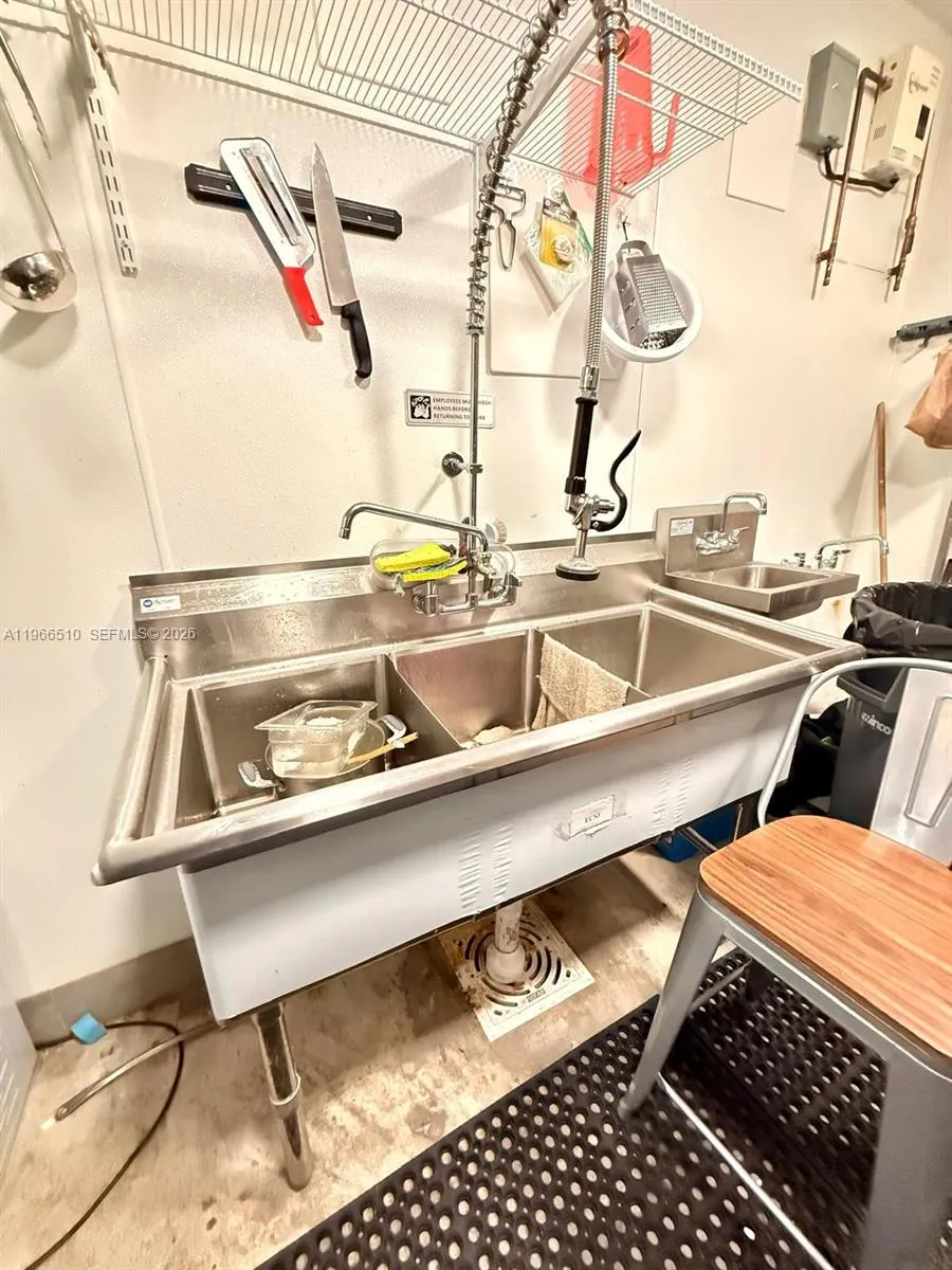 Miami Beach, Florida 33141, ,Business Opportunity,For Sale,A11966510