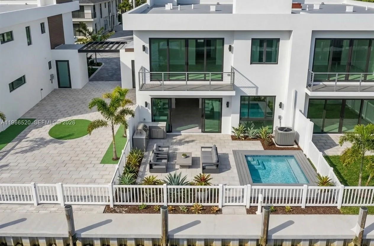 4632 Sw 32nd Ave C1, Dania Beach, Florida 33312, Dania Beach, Florida 33312, 3 Bedrooms Bedrooms, ,2 BathroomsBathrooms,Residential,For Sale,4632 Sw 32nd Ave C1, Dania Beach, Florida 33312,A11966520