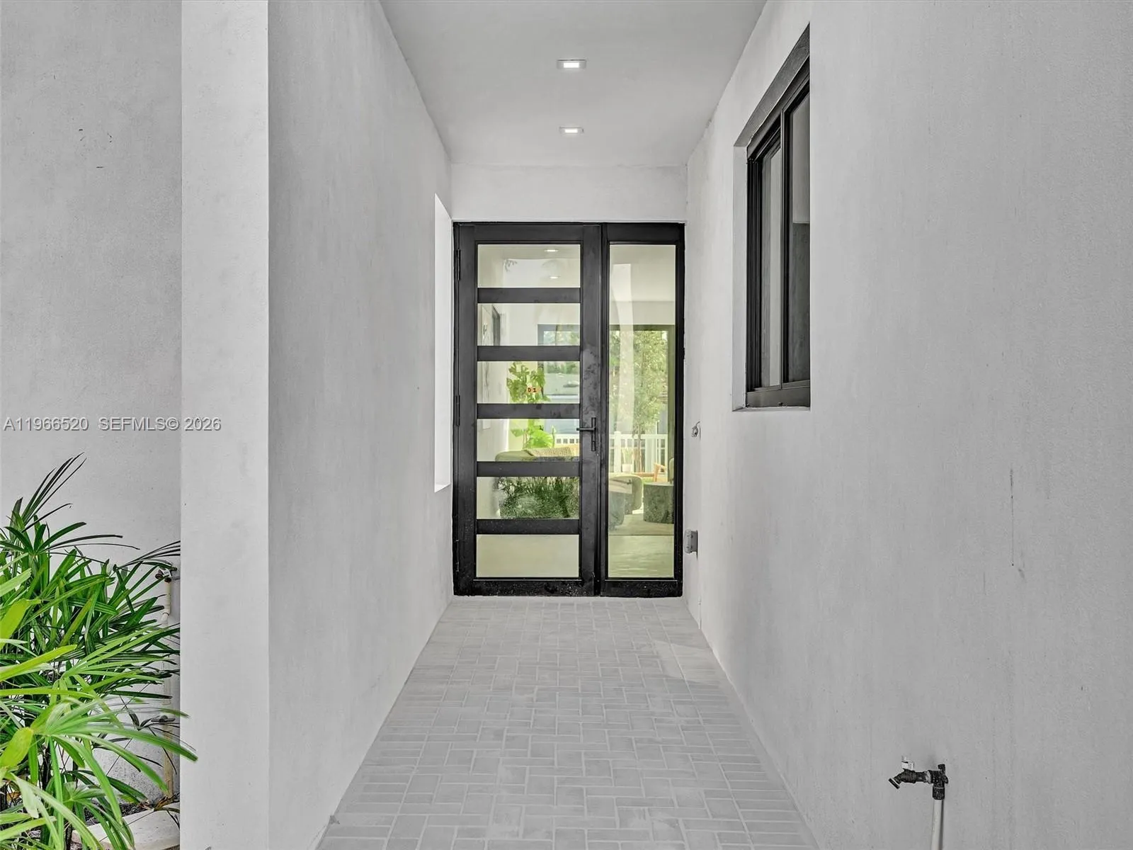 4632 Sw 32nd Ave C1, Dania Beach, Florida 33312, Dania Beach, Florida 33312, 3 Bedrooms Bedrooms, ,2 BathroomsBathrooms,Residential,For Sale,4632 Sw 32nd Ave C1, Dania Beach, Florida 33312,A11966520